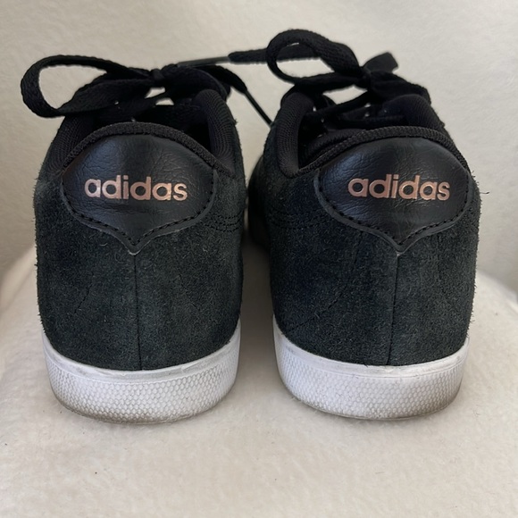 Women's Adidas sneakers 🫧 - Picture 4 of 4